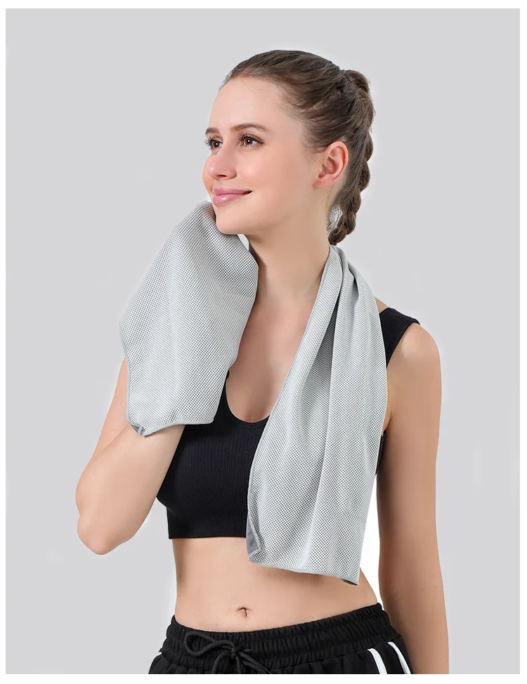 Handuk Pendingin dengan Kotak  - Travel Towel Quick Dry ulasan dan harga